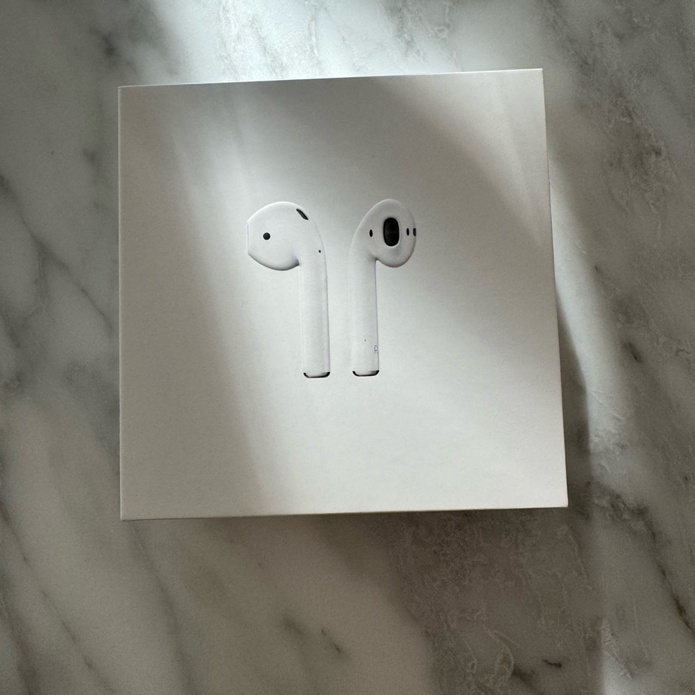 NEW, open box Apple AirPods 2nd generation